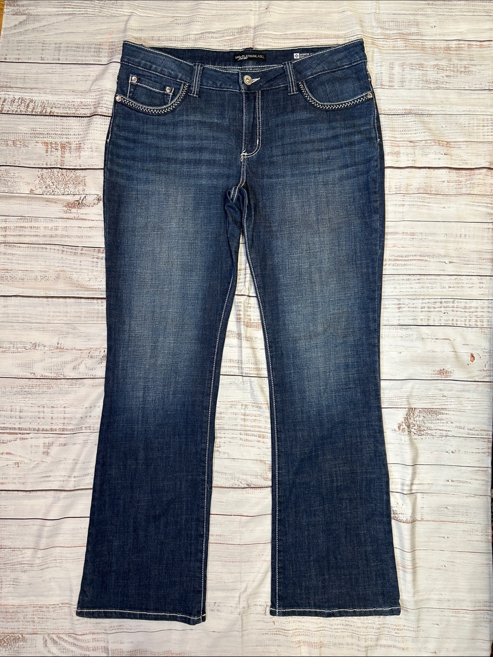 Lee Platinum Label Midrise Barely Bootcut Jeans Size 16 Long